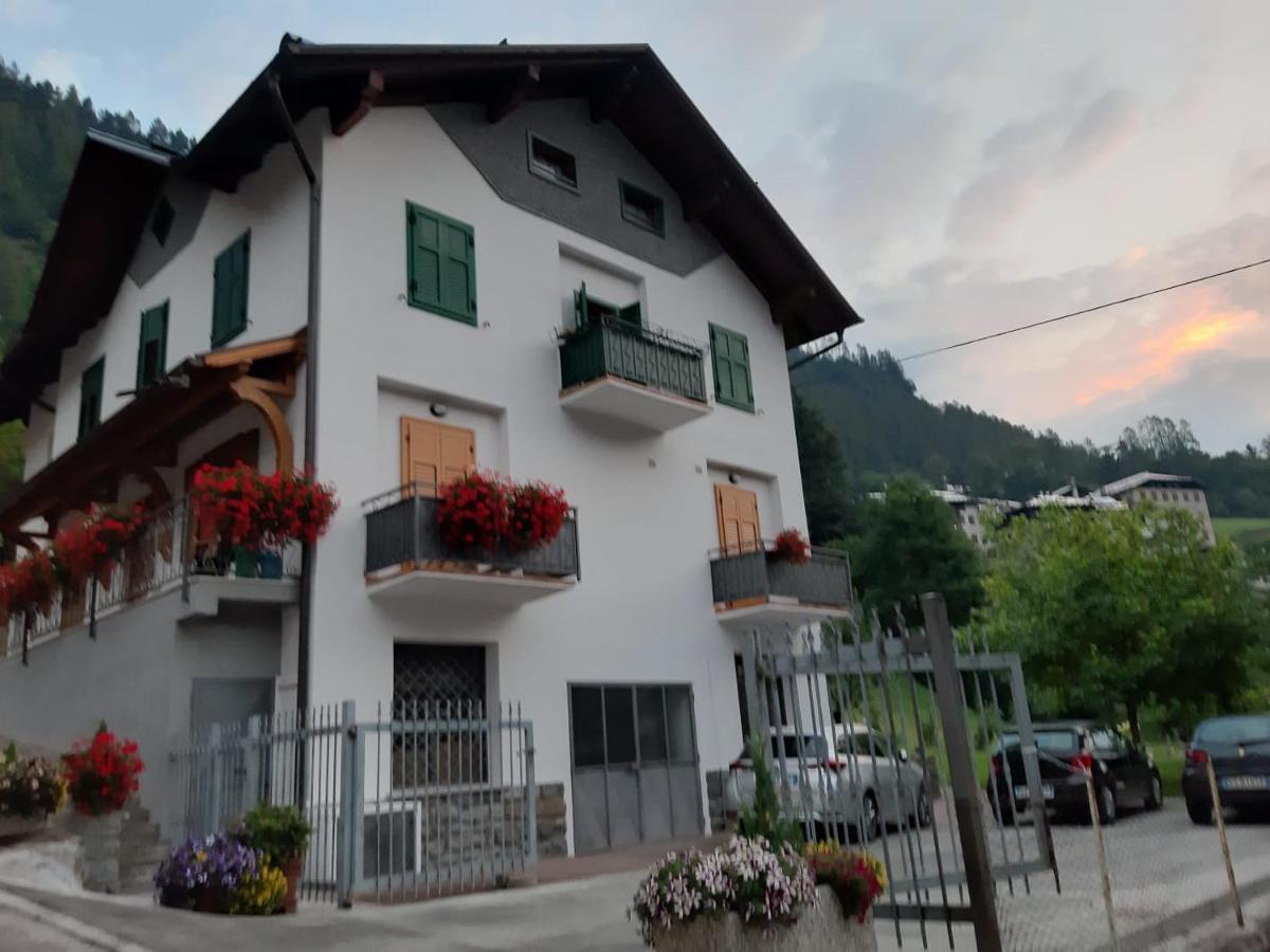 Appartamento Casa Stefani Commezzadura Esterno foto